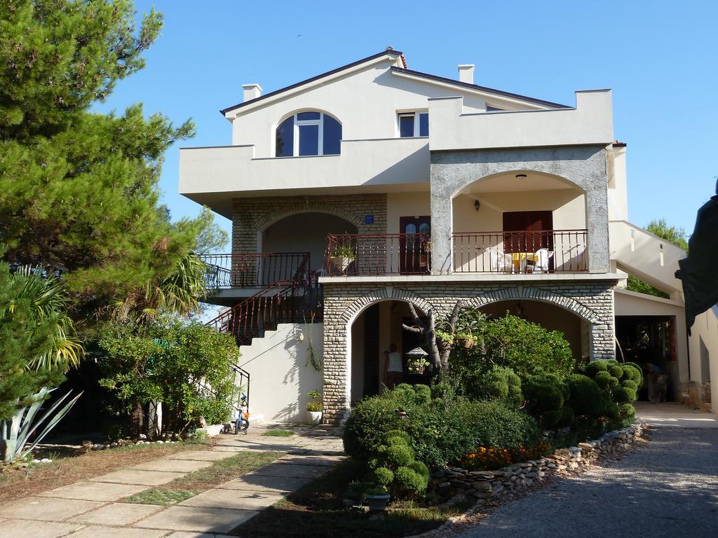 Apartments Davor Jadrtovac Экстерьер фото